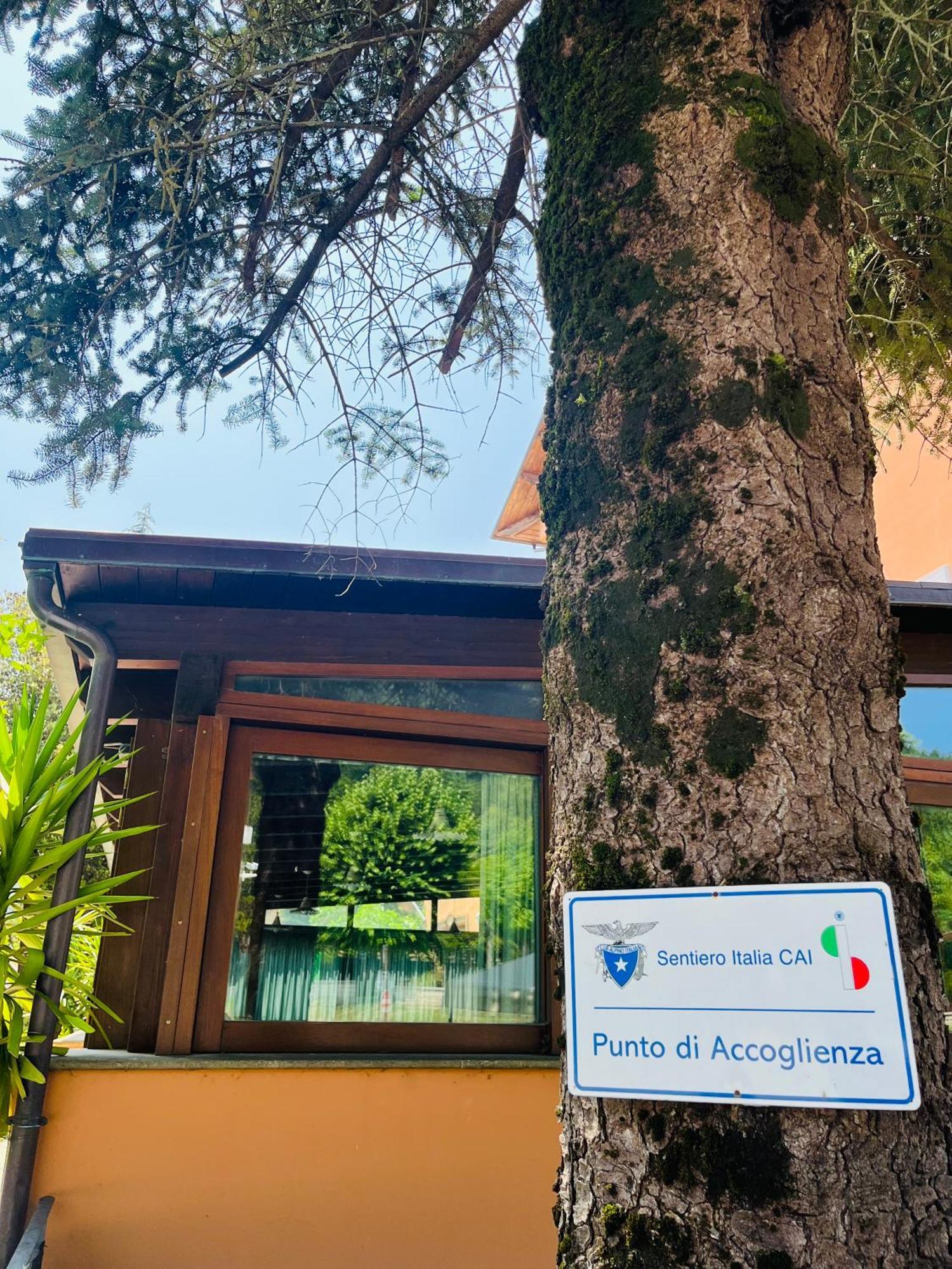 Hotel Ristorante Montenerone Apecchio Exteriér fotografie